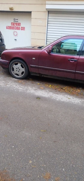 Mercedes-Benz E 230, снимка 8
