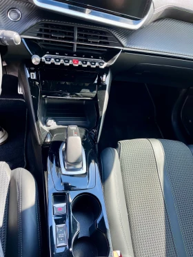 Peugeot 208 GT Line 20000км. , снимка 16