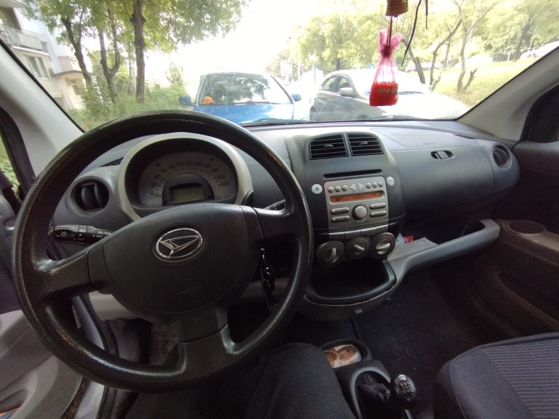 Daihatsu Sirion 4х4,бензин,газ,всички екстри за модела, снимка 2 - Автомобили и джипове - 44043604