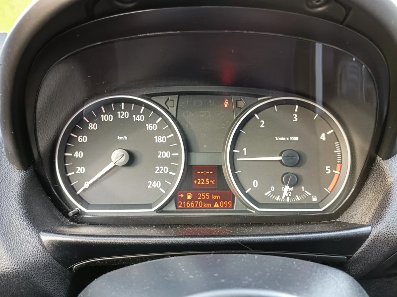 BMW 120 D 163 к.с. М пакет, снимка 10 - Автомобили и джипове - 47773911