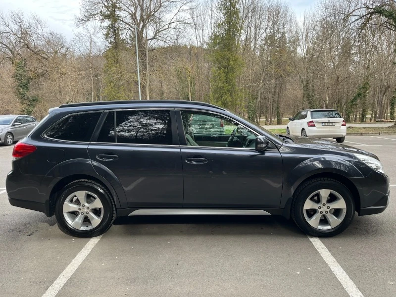 Subaru Outback, снимка 3 - Автомобили и джипове - 46502978