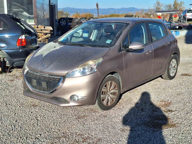 Peugeot 208 1.2 VTi 82, снимка 2 - Автомобили и джипове - 47922017