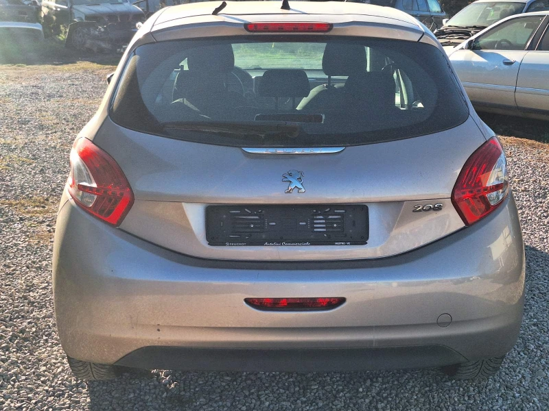 Peugeot 208 1.2 VTi 82, снимка 5 - Автомобили и джипове - 47922017