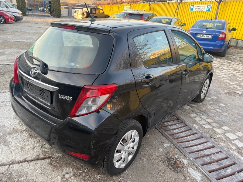 Toyota Yaris 1.4D4d/navi/e5b, снимка 3 - Автомобили и джипове - 48111370