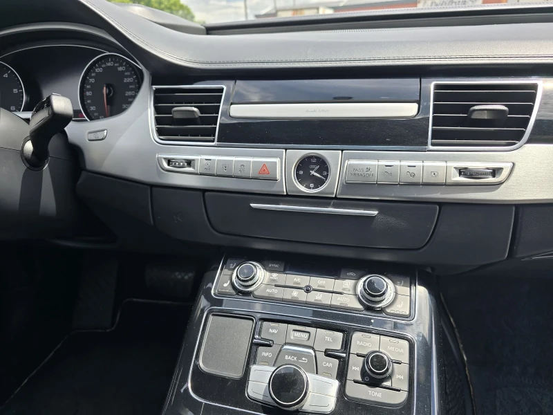 Audi A8 4.2 TDI Long 3х TV 360 camera PANO BANG OLUFSEN, снимка 14 - Автомобили и джипове - 52543035