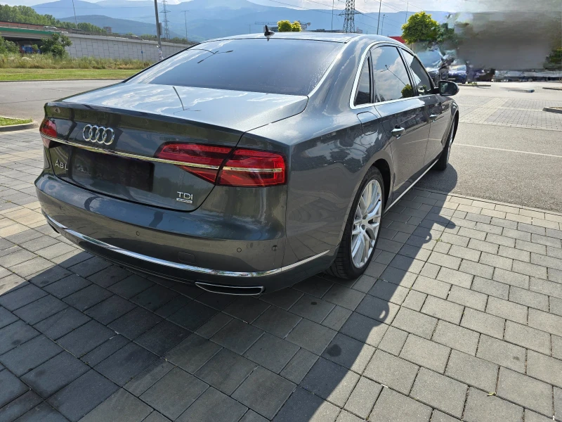 Audi A8 4.2 TDI Long 3х TV 360 camera PANO BANG OLUFSEN, снимка 8 - Автомобили и джипове - 52543035