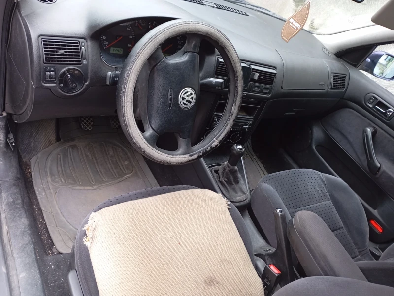 VW Golf, снимка 5 - Автомобили и джипове - 52191902