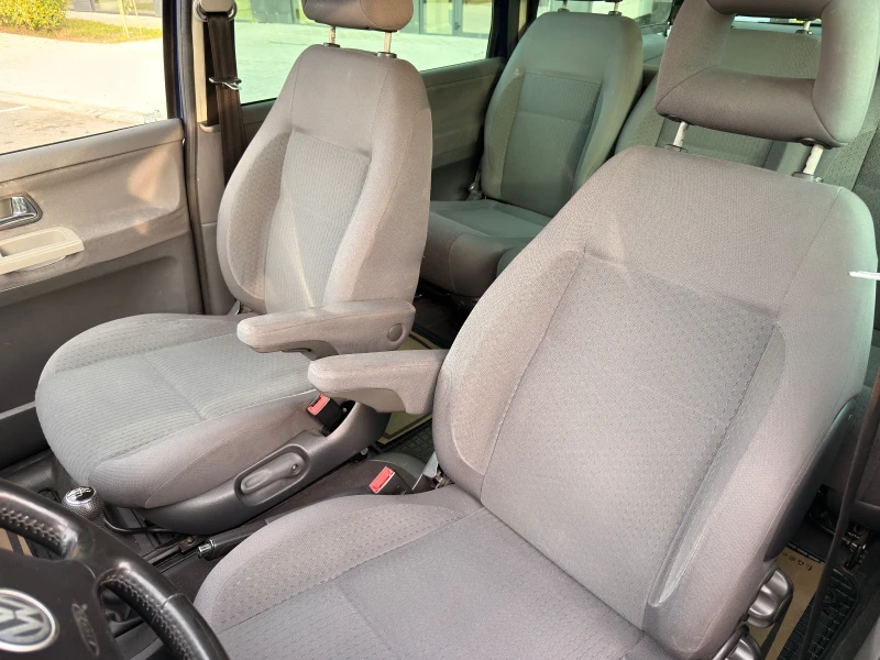 VW Sharan 2.0 tdi ГЕРМАНИЯ Facelift НОВ ВНОС, снимка 9 - Автомобили и джипове - 52630094