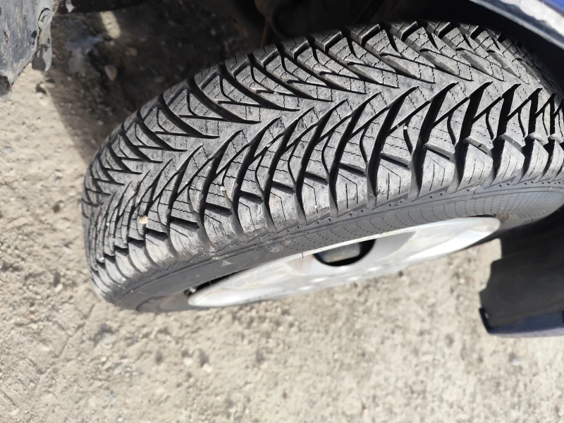 Subaru Justy 1.3, снимка 7 - Автомобили и джипове - 52981505