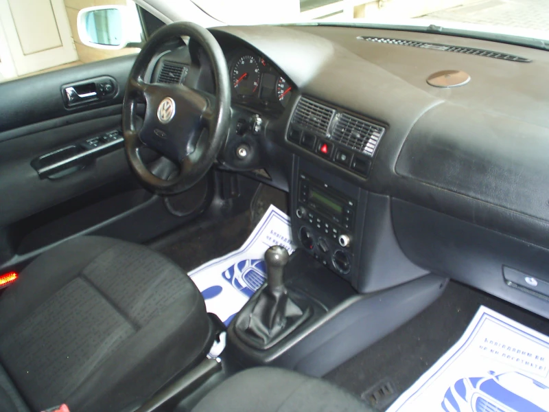 VW Golf 1.9 TDI 101k.c., снимка 12 - Автомобили и джипове - 53222651
