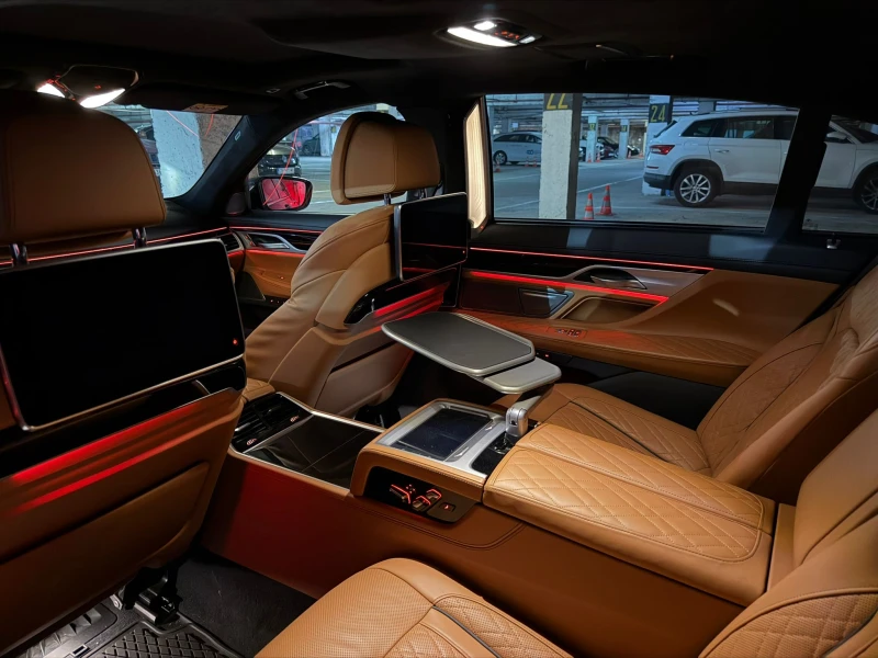 BMW 745 Le xDrive M Sportpaket 3xTV/H&K/Massage/Laser, снимка 11 - Автомобили и джипове - 53225543
