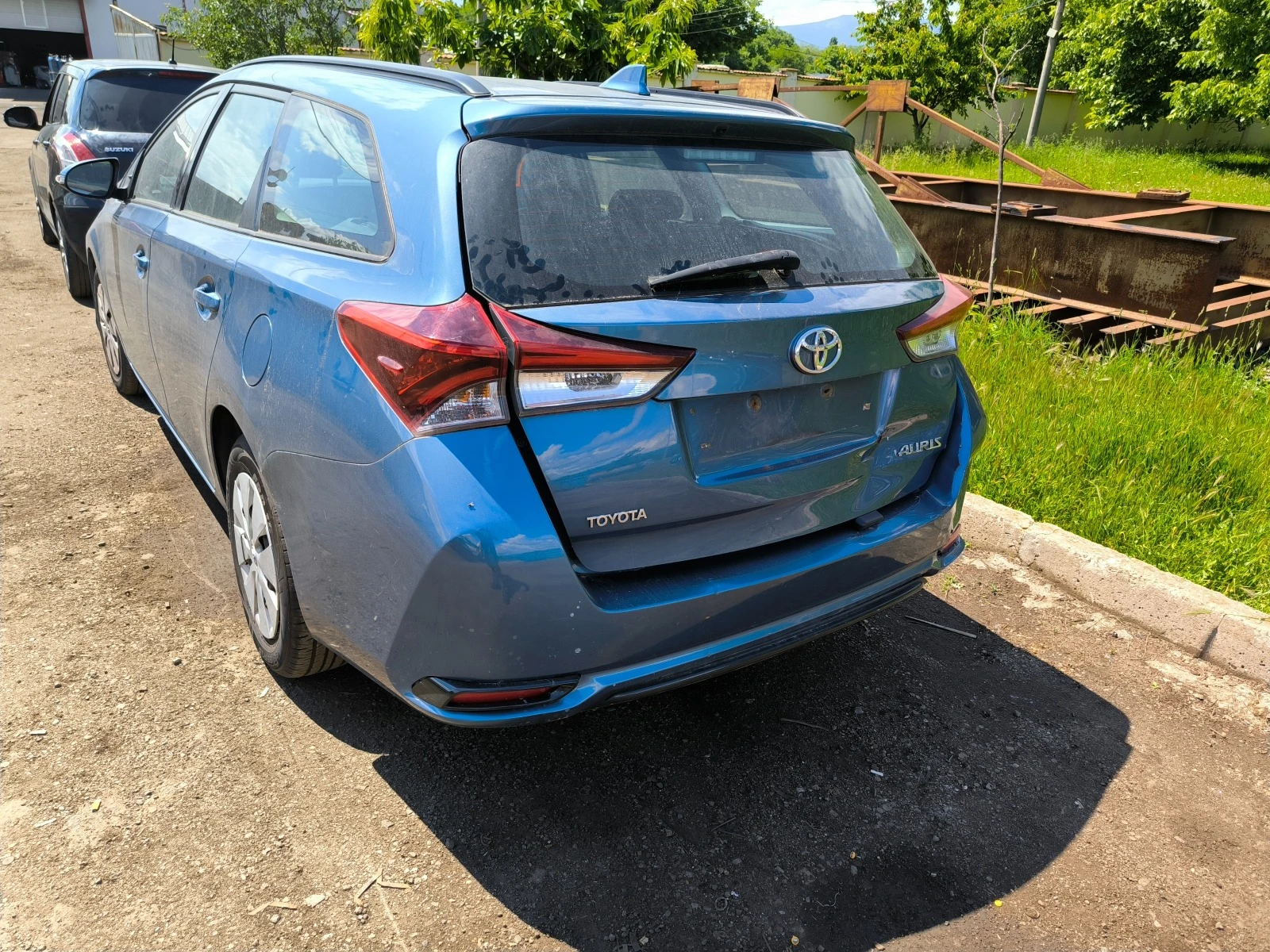 Toyota Auris 1.4tdi - изображение 4