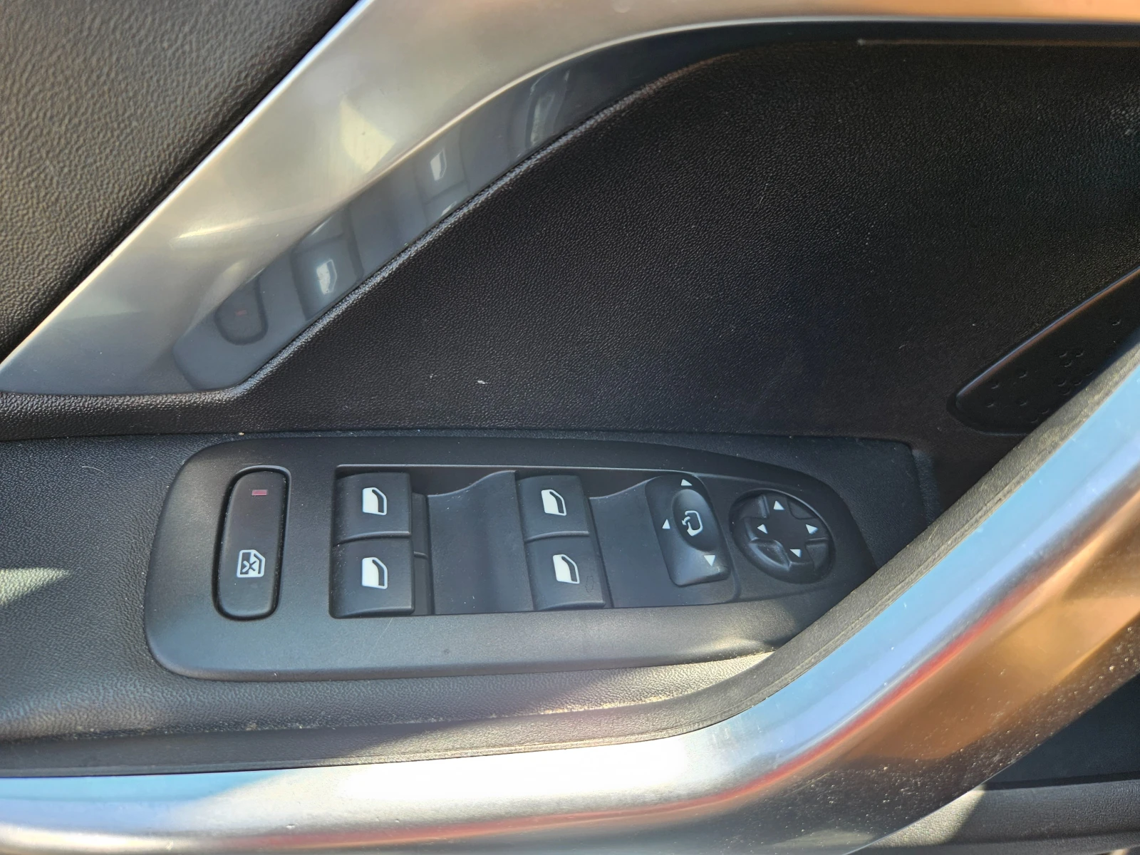 Peugeot 2008 1.5 HDi   | Mobile.bg   16