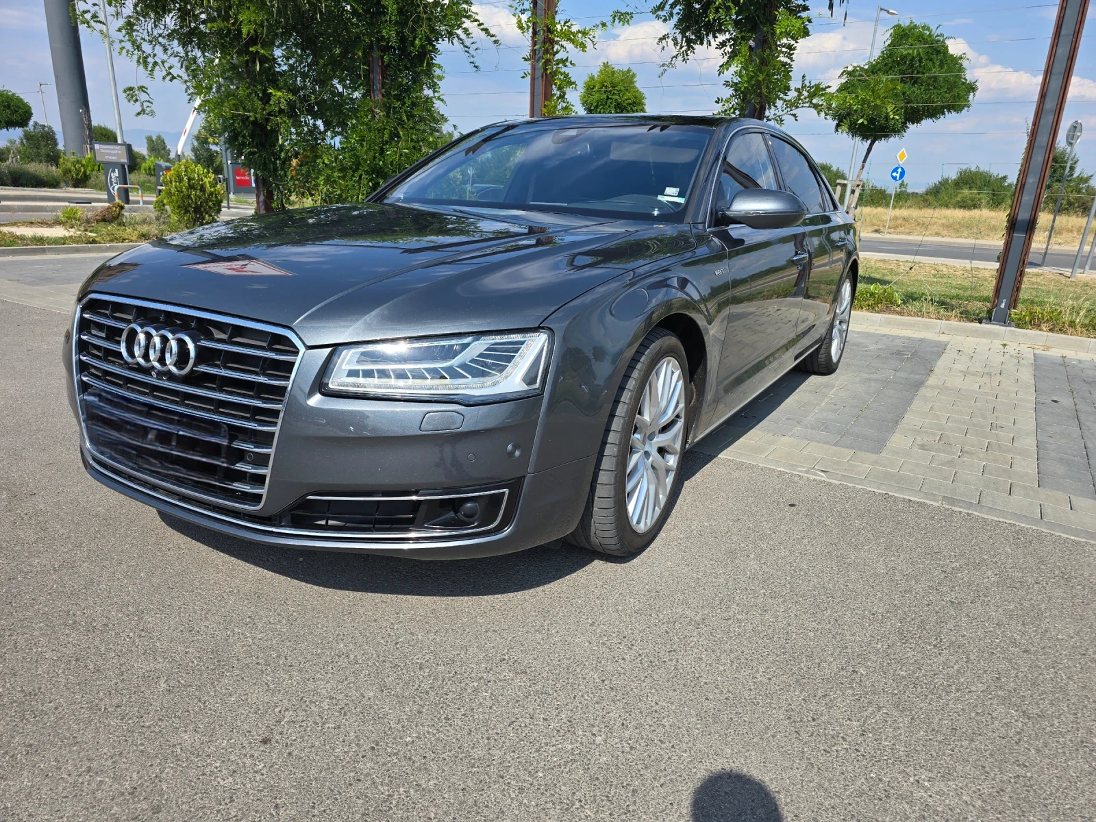 Audi A8 4.2 TDI Long 3х TV 360 camera PANO BANG OLUFSEN - изображение 2