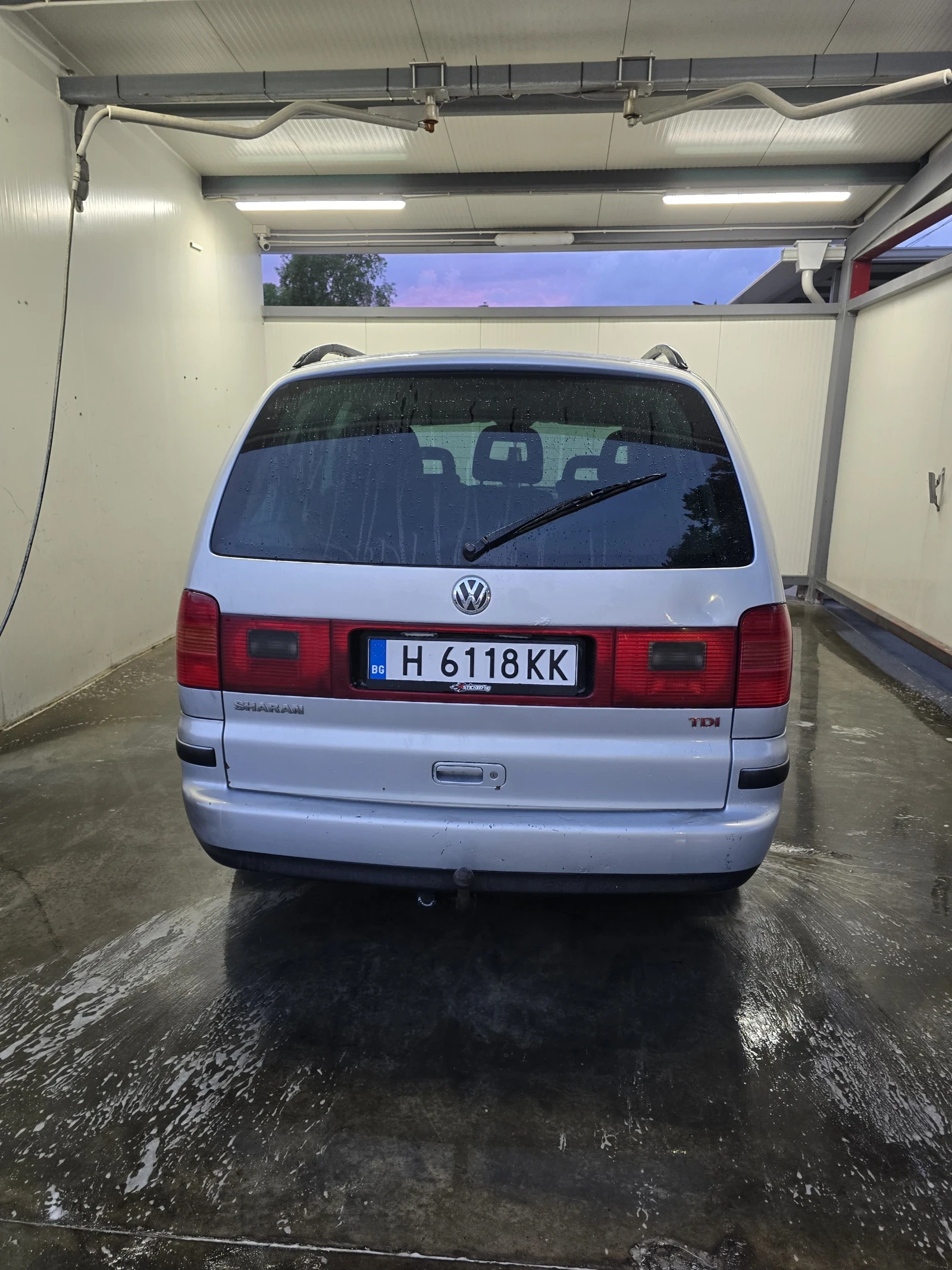 VW Sharan 1.9TDI 131 к.с - изображение 4