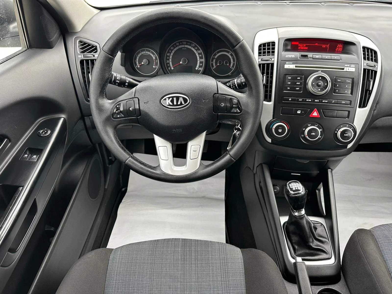 Kia Ceed 1.6/FACELIFT//2011//6//EURO5B | Mobile.bg   11