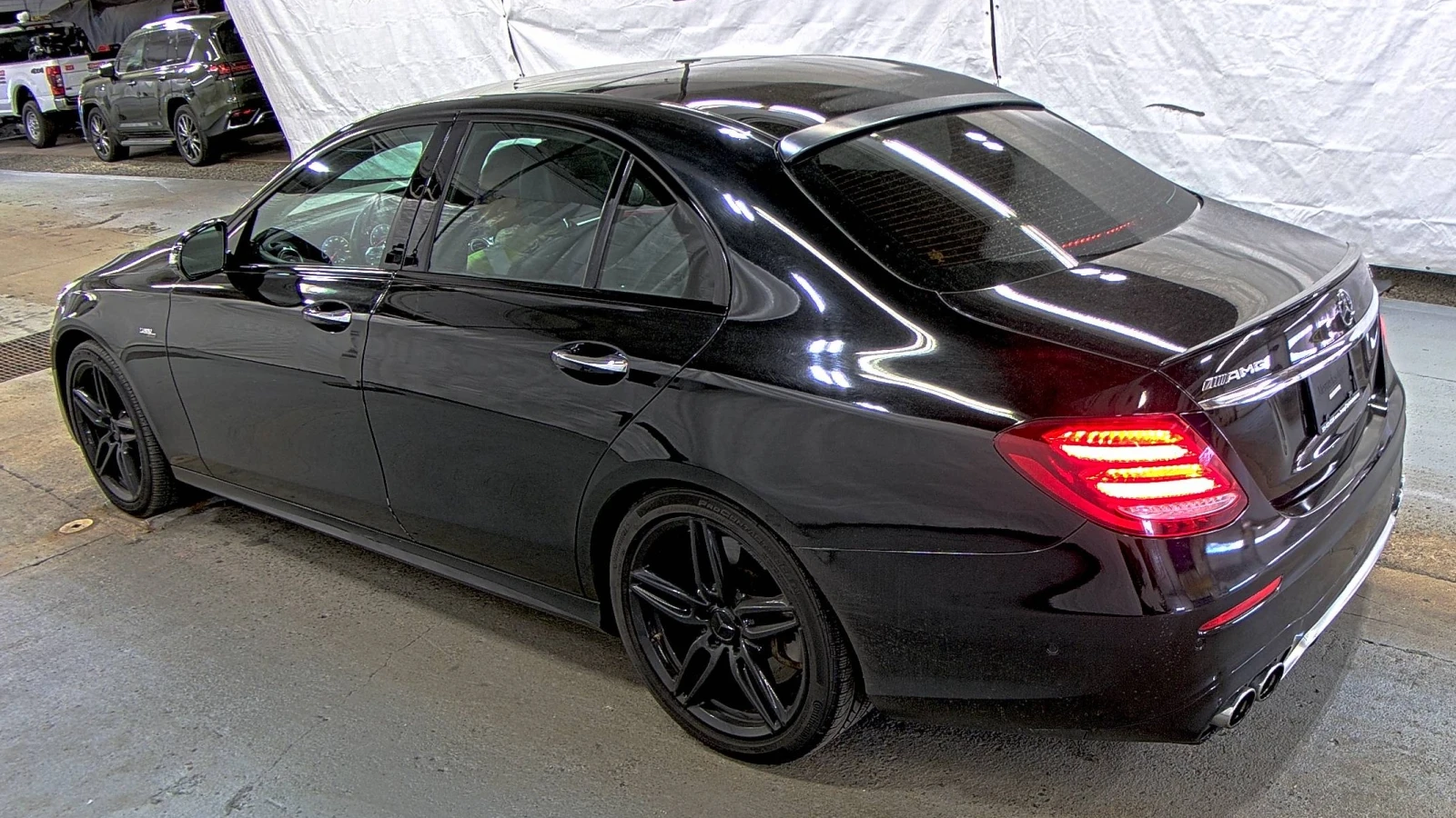 Mercedes-Benz E 53 AMG 4MATIC * ДИРЕКТНО ЗАКУПУВАНЕ*  - изображение 3