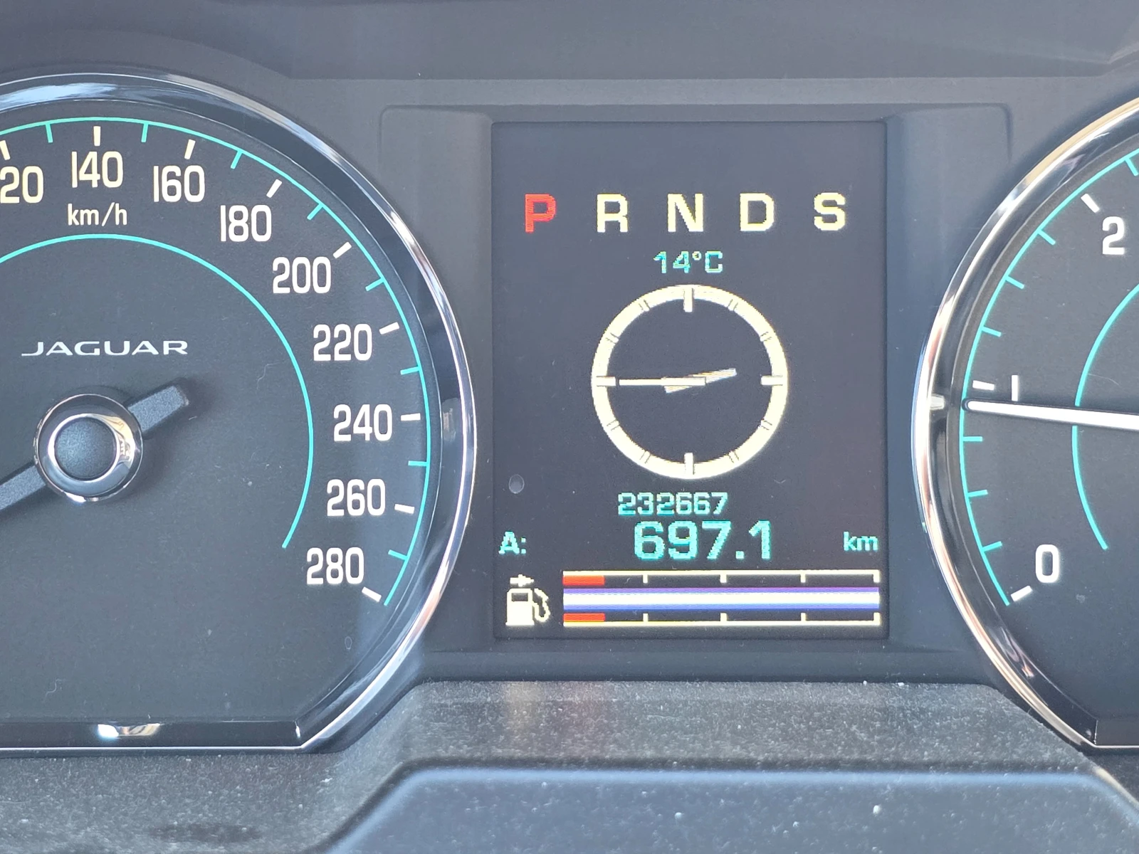 Jaguar Xf 2.2D | Mobile.bg   15