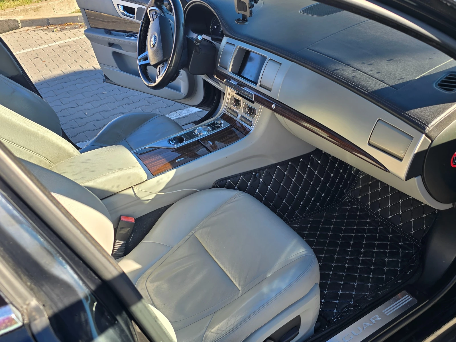 Jaguar Xf 2.2D | Mobile.bg   8