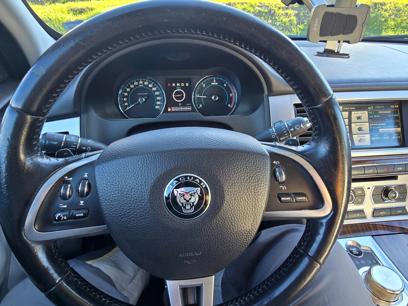 Jaguar Xf 2.2D | Mobile.bg   14