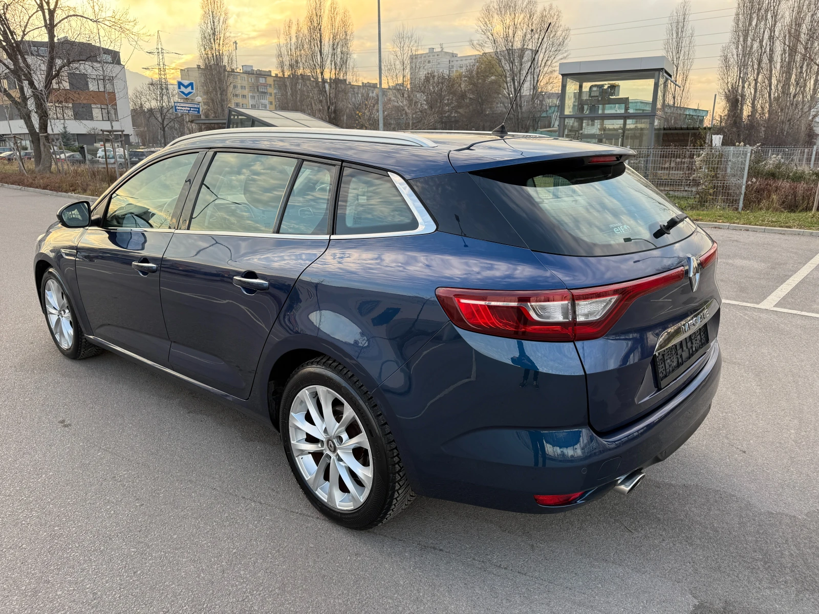 Renault Megane 1.5 DCI* NAVI* КАТО НОВА*  - изображение 6