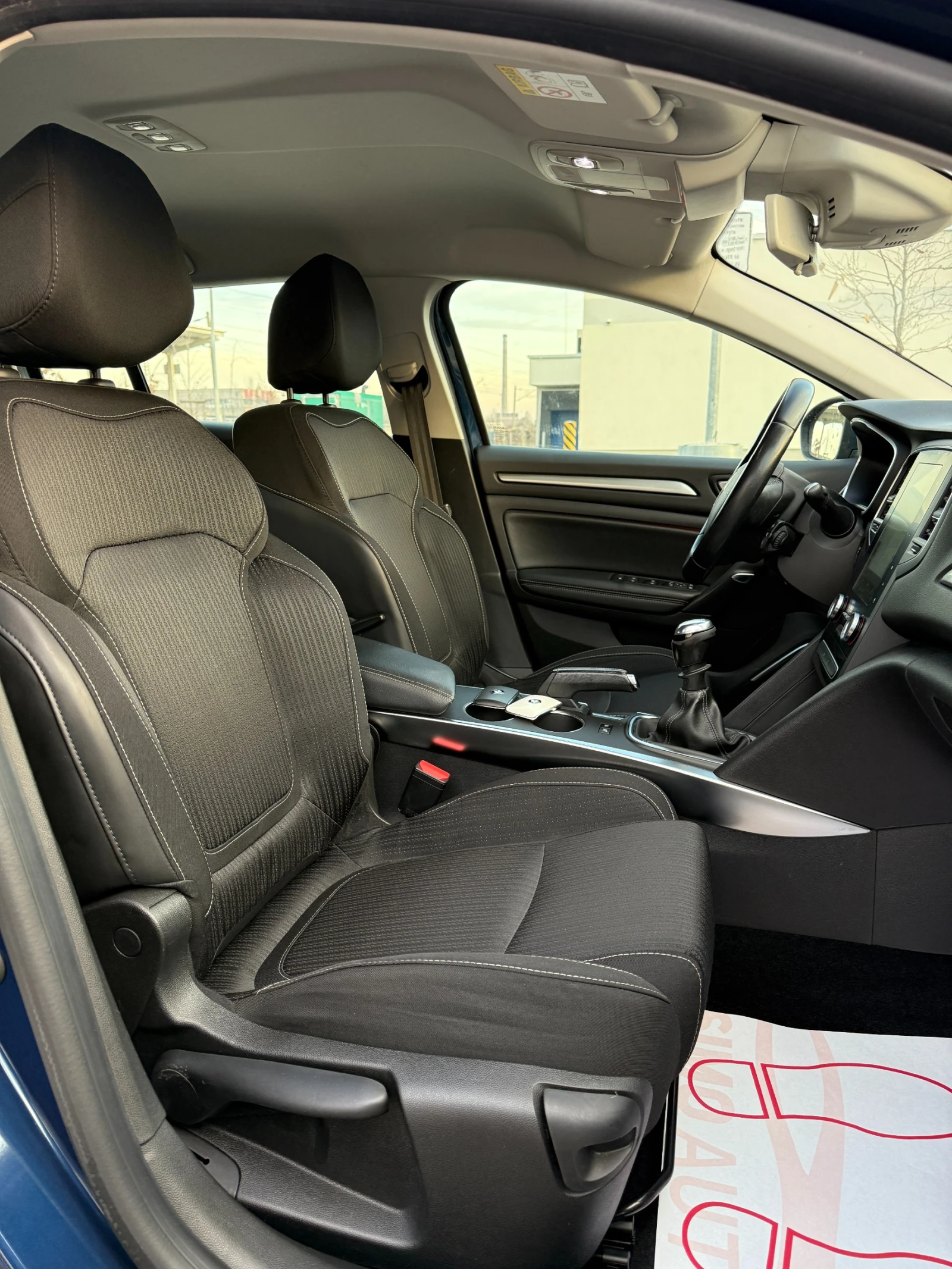 Renault Megane 1.5 DCI* NAVI* КАТО НОВА*  - изображение 8