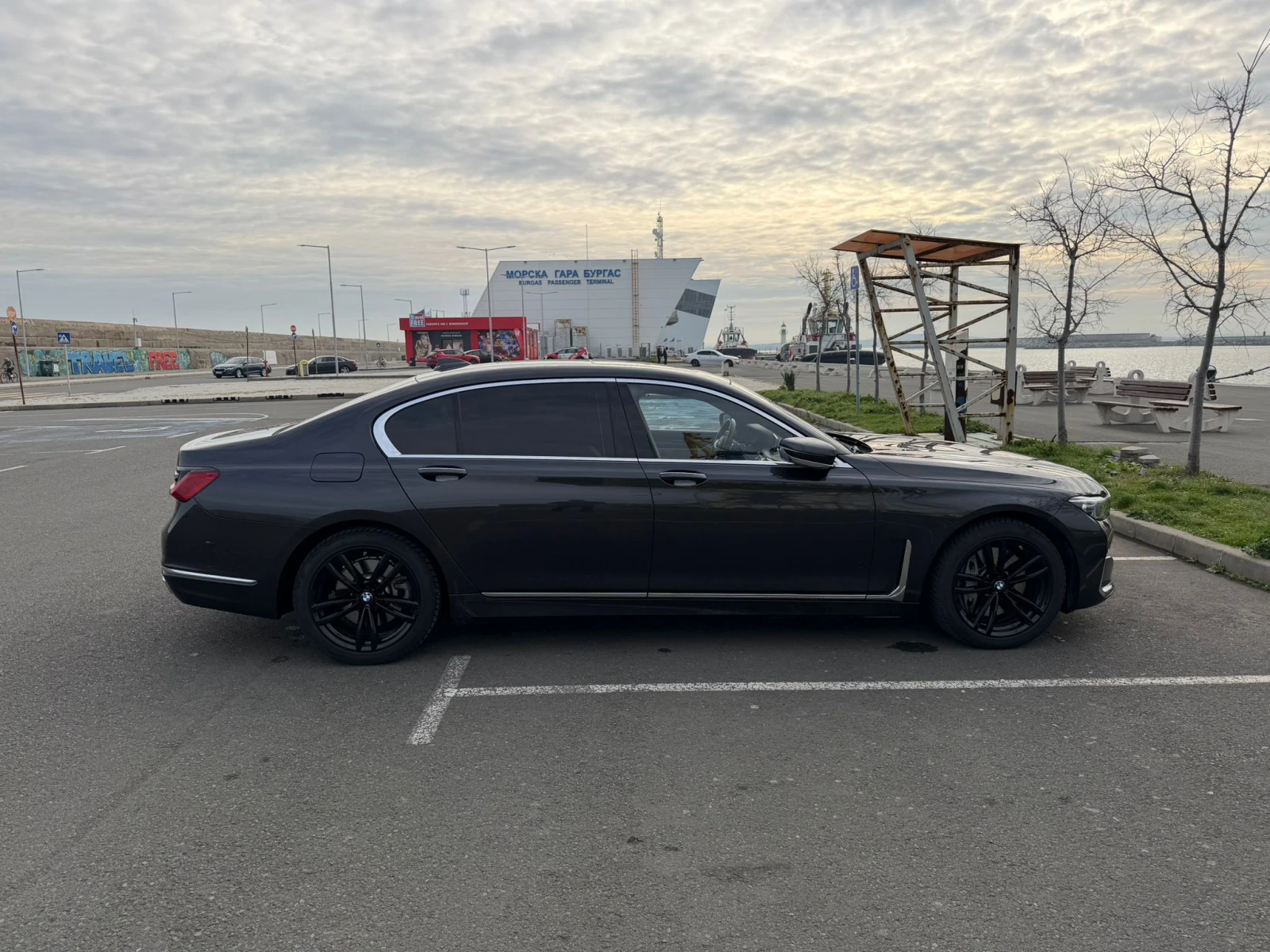 BMW 745 Le xDrive M Sportpaket 3xTV/H&K/Massage/Laser | Mobile.bg � ����������� 2