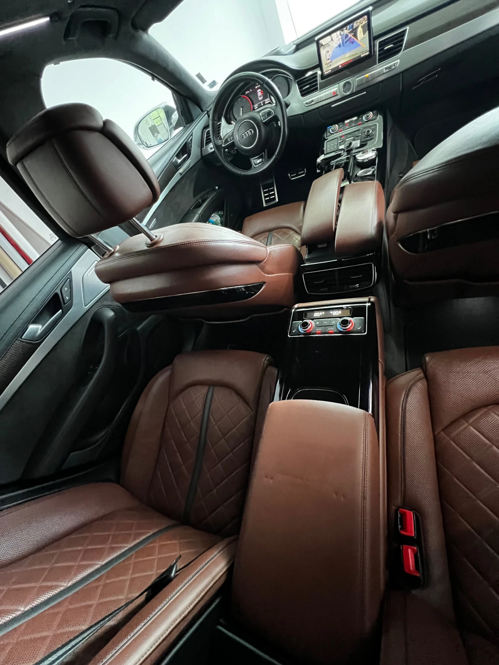 Audi S8 800+ цена до края на месеца, снимка 9 - Автомобили и джипове - 53575211