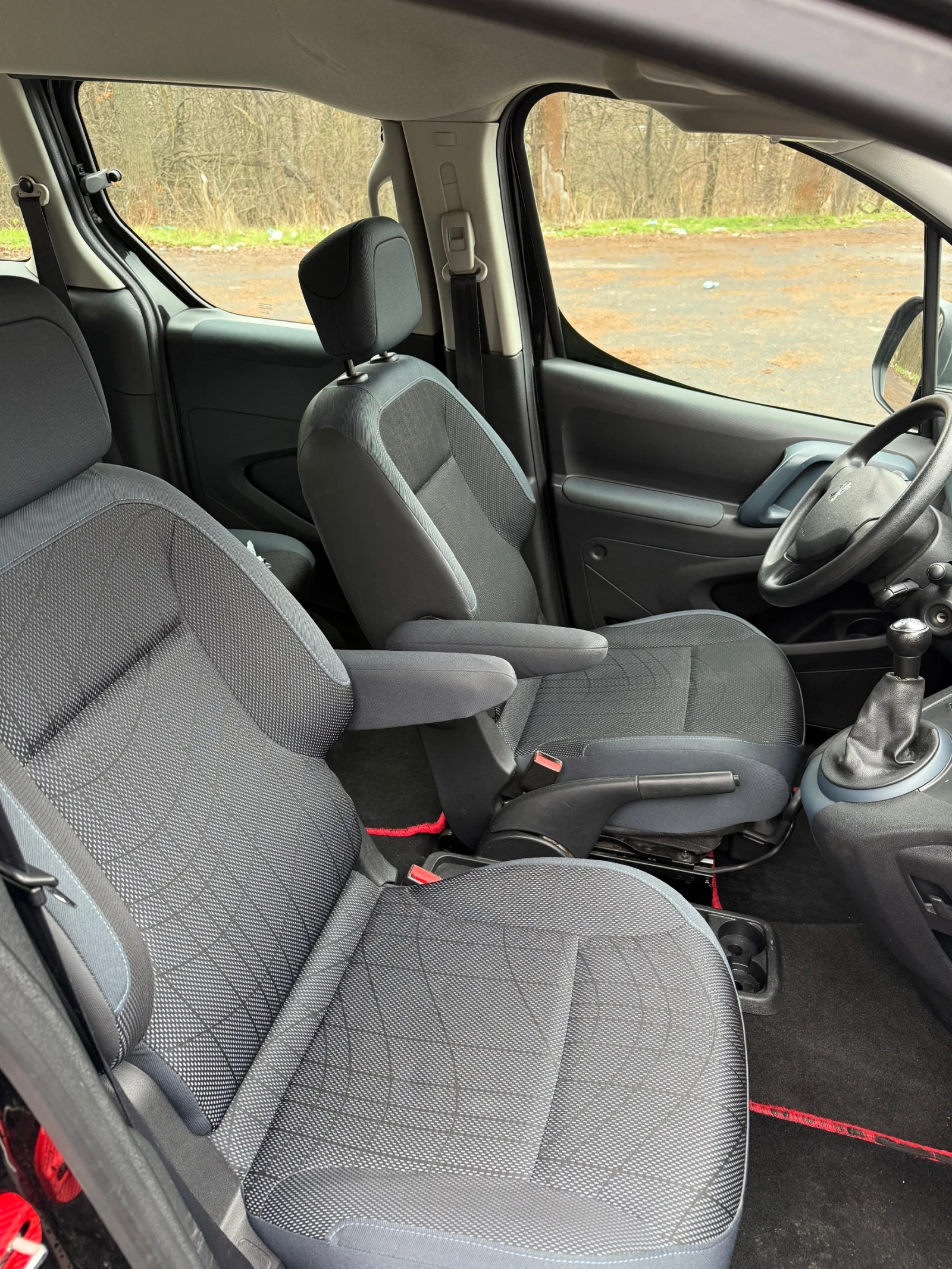 Peugeot Partner, снимка 9 - Автомобили и джипове - 53747878