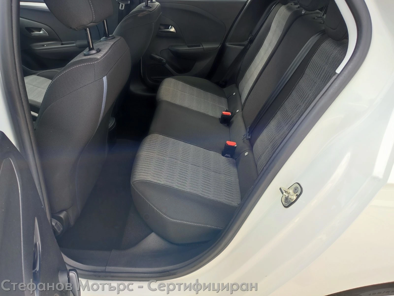Opel Corsa Edition 1.2 (75hp) MT5, снимка 13 - Автомобили и джипове - 53817325