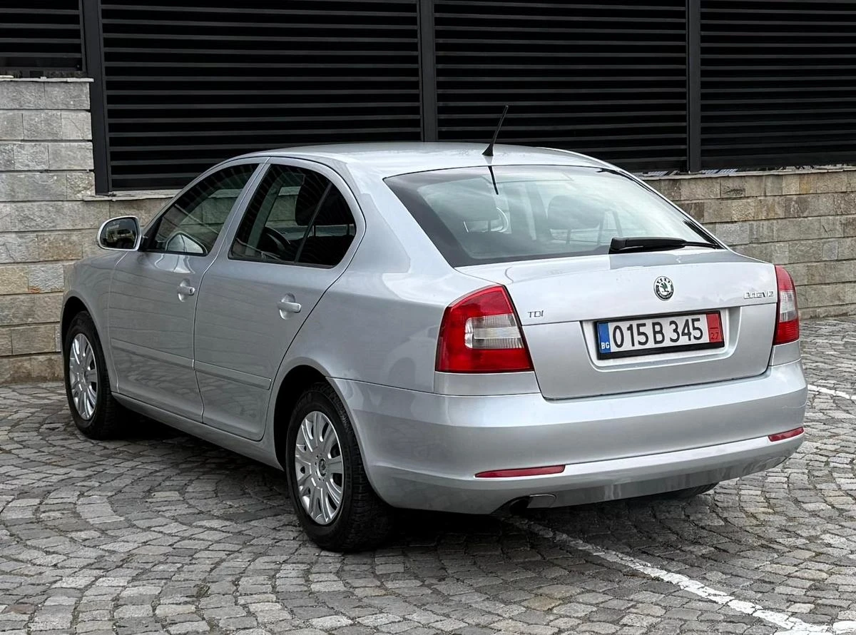 Skoda Octavia 1.6_TDi_110000km, снимка 3 - Автомобили и джипове - 53963423