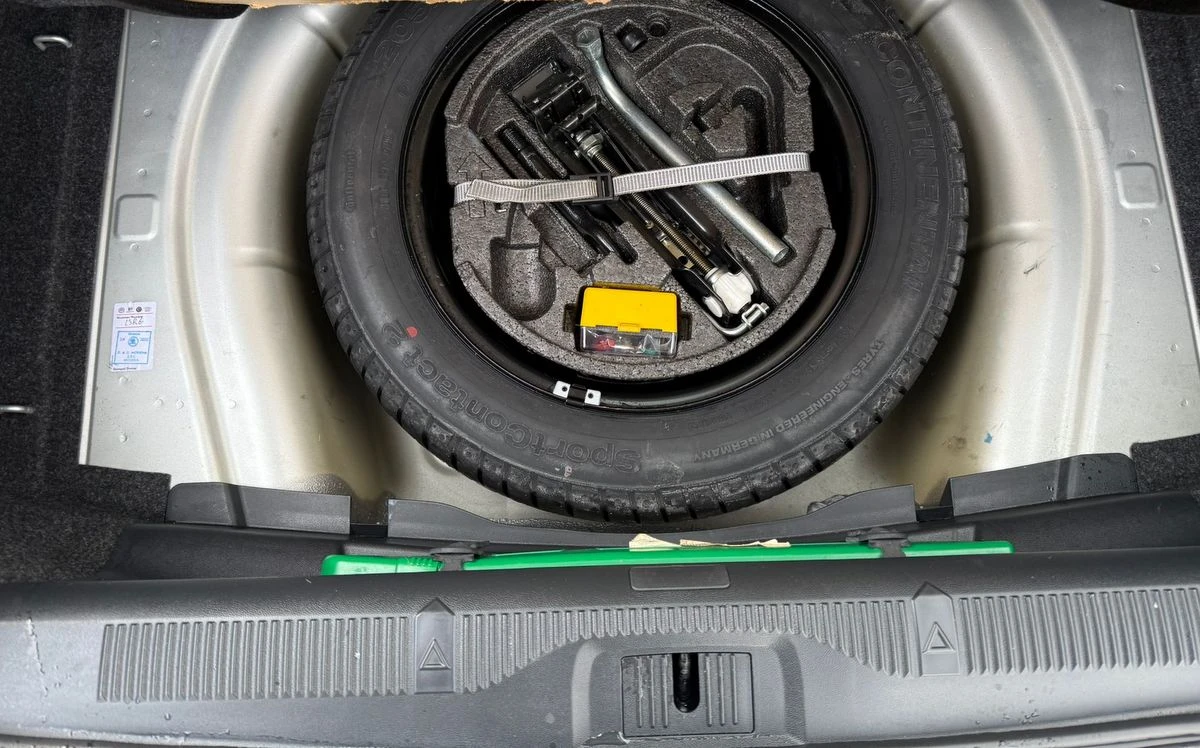 Skoda Octavia 1.6_TDi_110000km, снимка 14 - Автомобили и джипове - 53963423