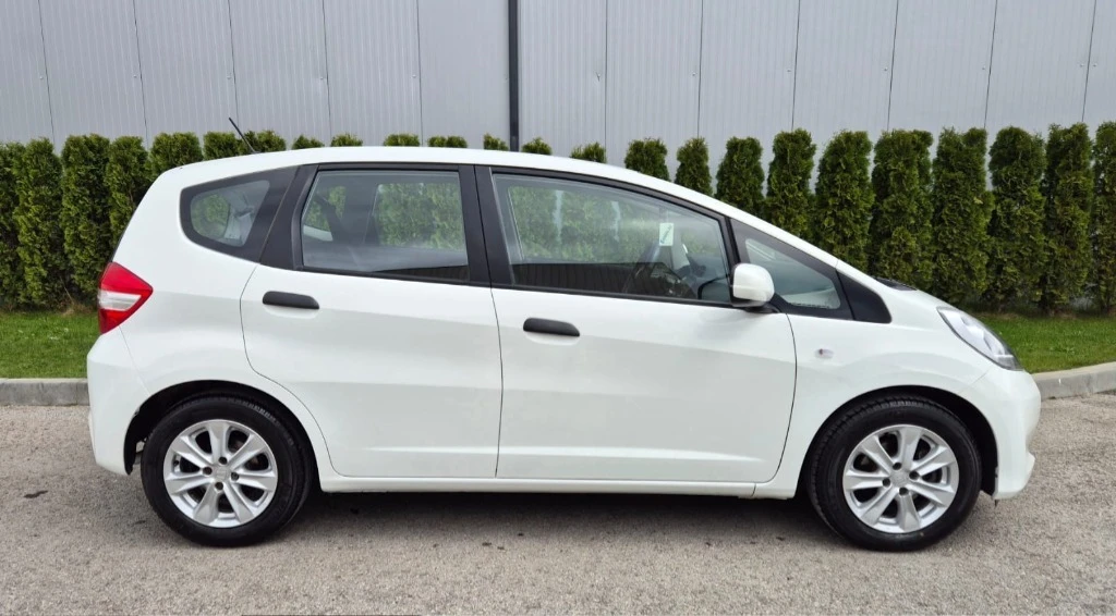 Honda Jazz 1.2, снимка 6 - Автомобили и джипове - 54061953