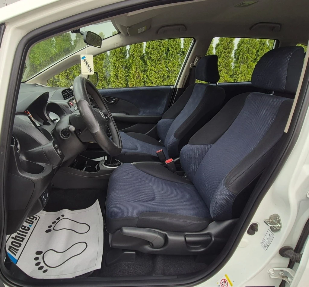 Honda Jazz 1.2, снимка 10 - Автомобили и джипове - 54061953