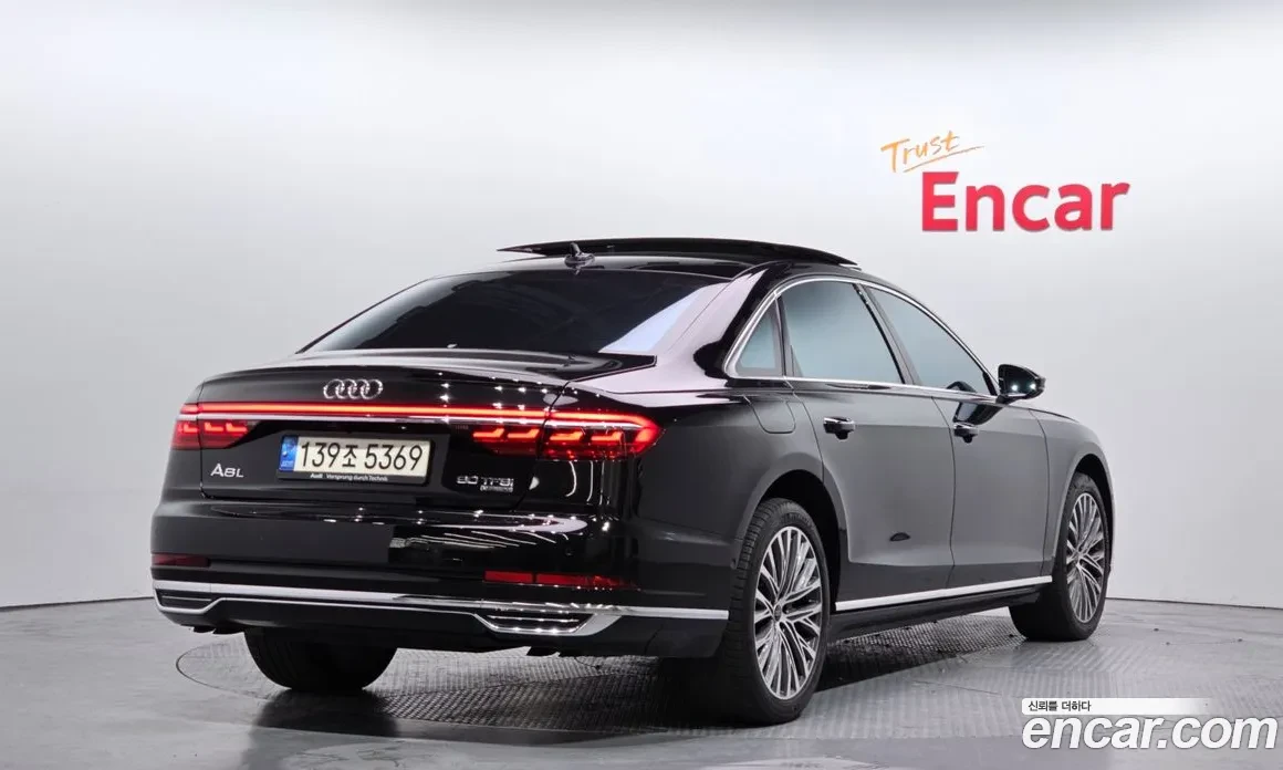Audi A8 60TFSI| LONG| B&O| 360| PANO| ТЕЛЕВИЗОРИ| МАСАЖИ, снимка 2 - Автомобили и джипове - 54516404