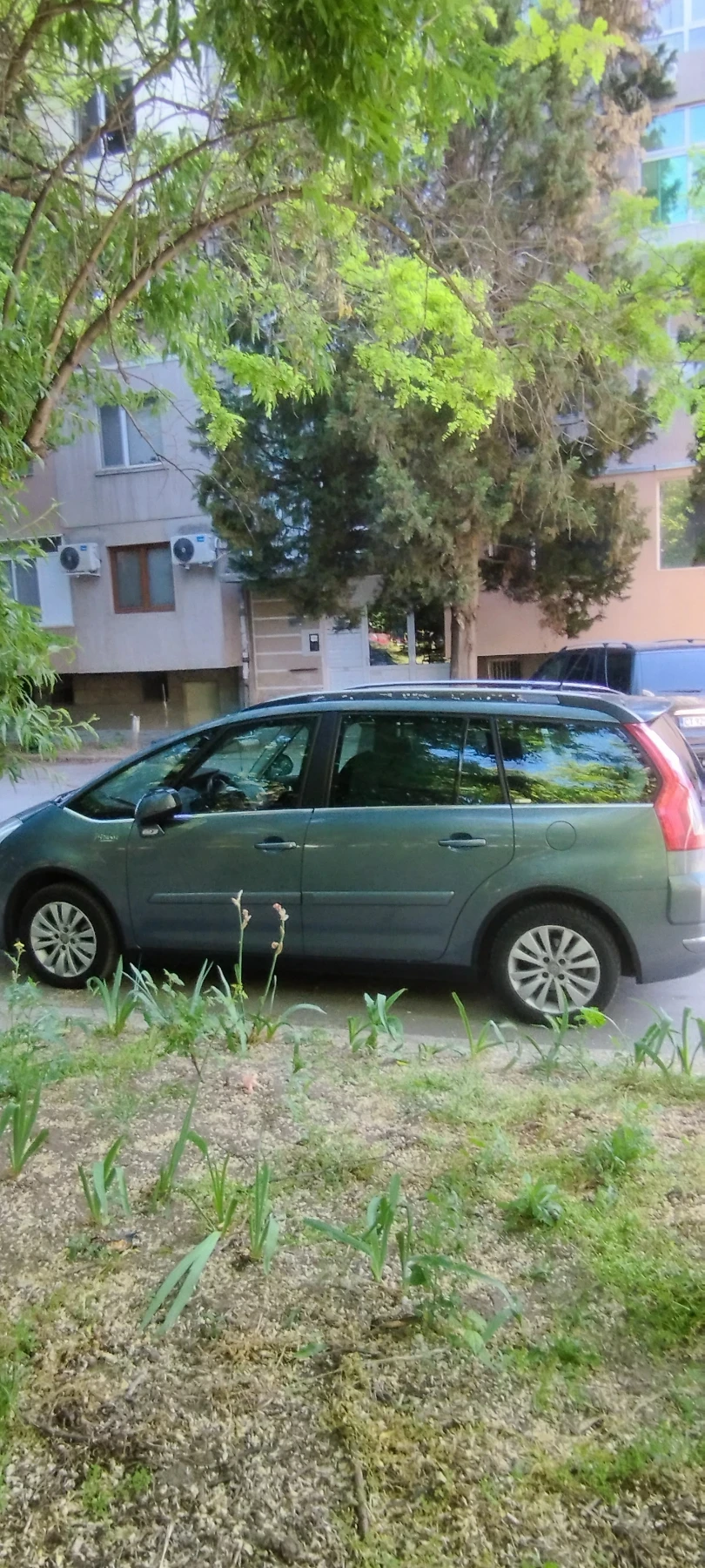 Citroen Grand C4 Picasso 2.0HDI(136)Експлозив, снимка 5 - Автомобили и джипове - 54735358