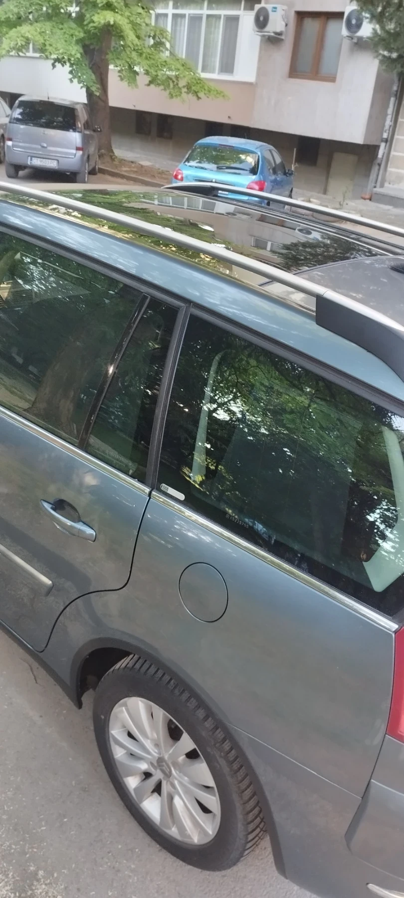 Citroen Grand C4 Picasso 2.0HDI(136)Експлозив, снимка 6 - Автомобили и джипове - 54735358