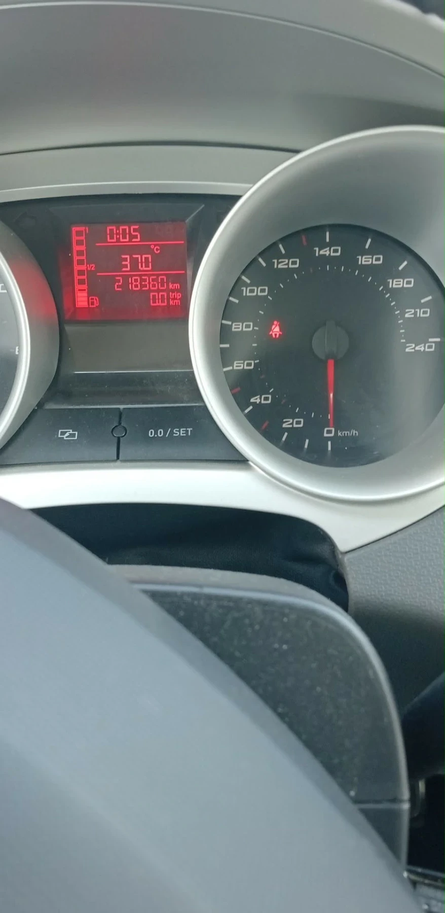 Seat Ibiza SEAT IBIZA 1.2 TDI   КОЖА   ПОДГРЕВ   АВТОПИЛОТ   , снимка 8 - Автомобили и джипове - 55036872