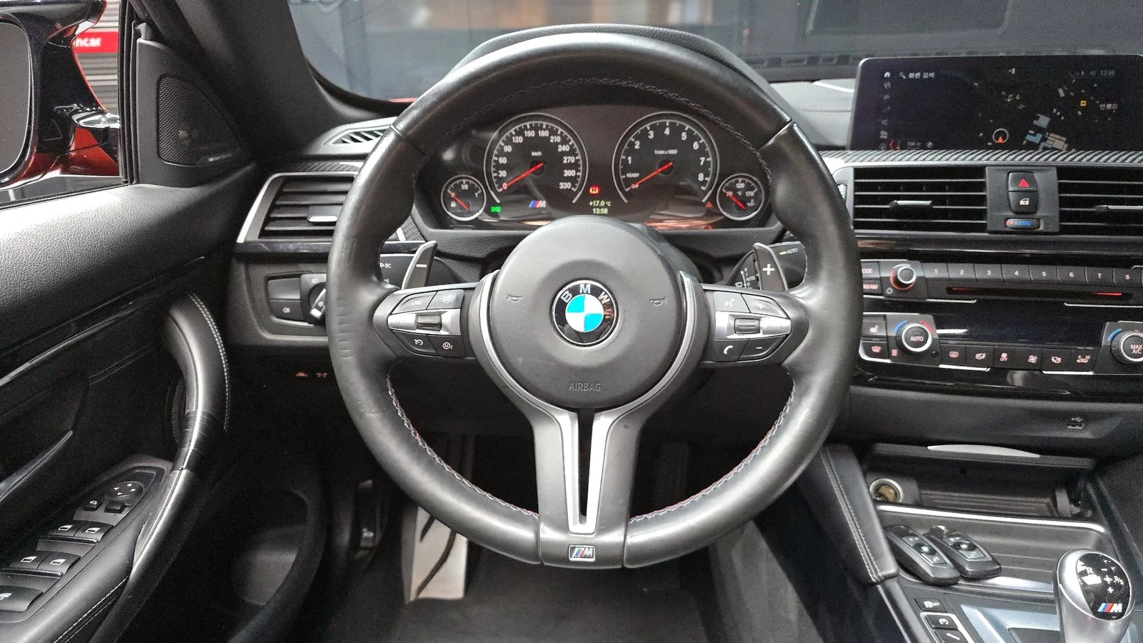 BMW M4 HARMAN KARDON* HUD* ПОДГРЕВ ВОЛАН* КРАЙНА ЦЕНА, снимка 13 - Автомобили и джипове - 55340570
