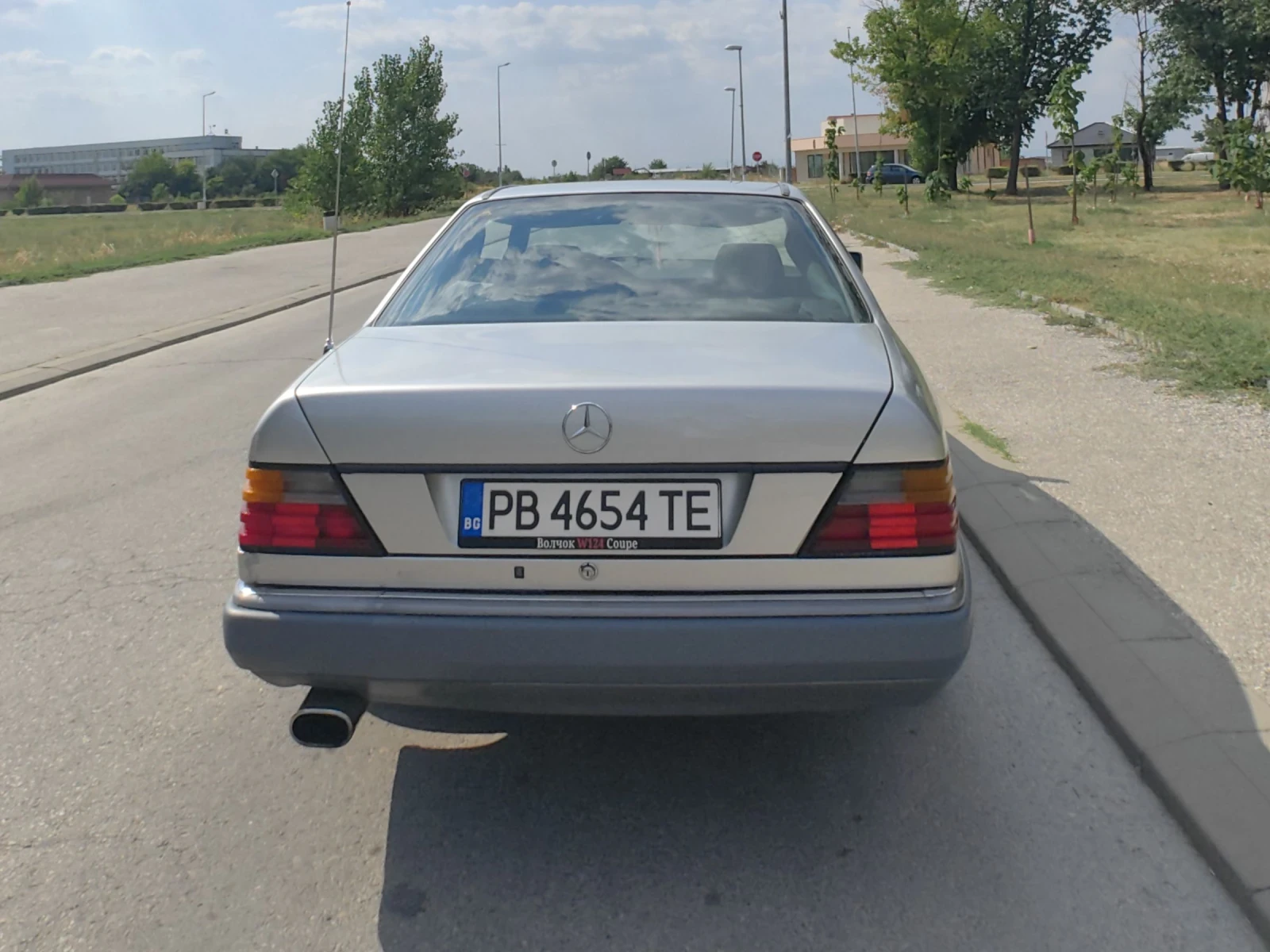 Mercedes-Benz 124 E200 coupe 136кс 1996г, снимка 14 - Автомобили и джипове - 55590562