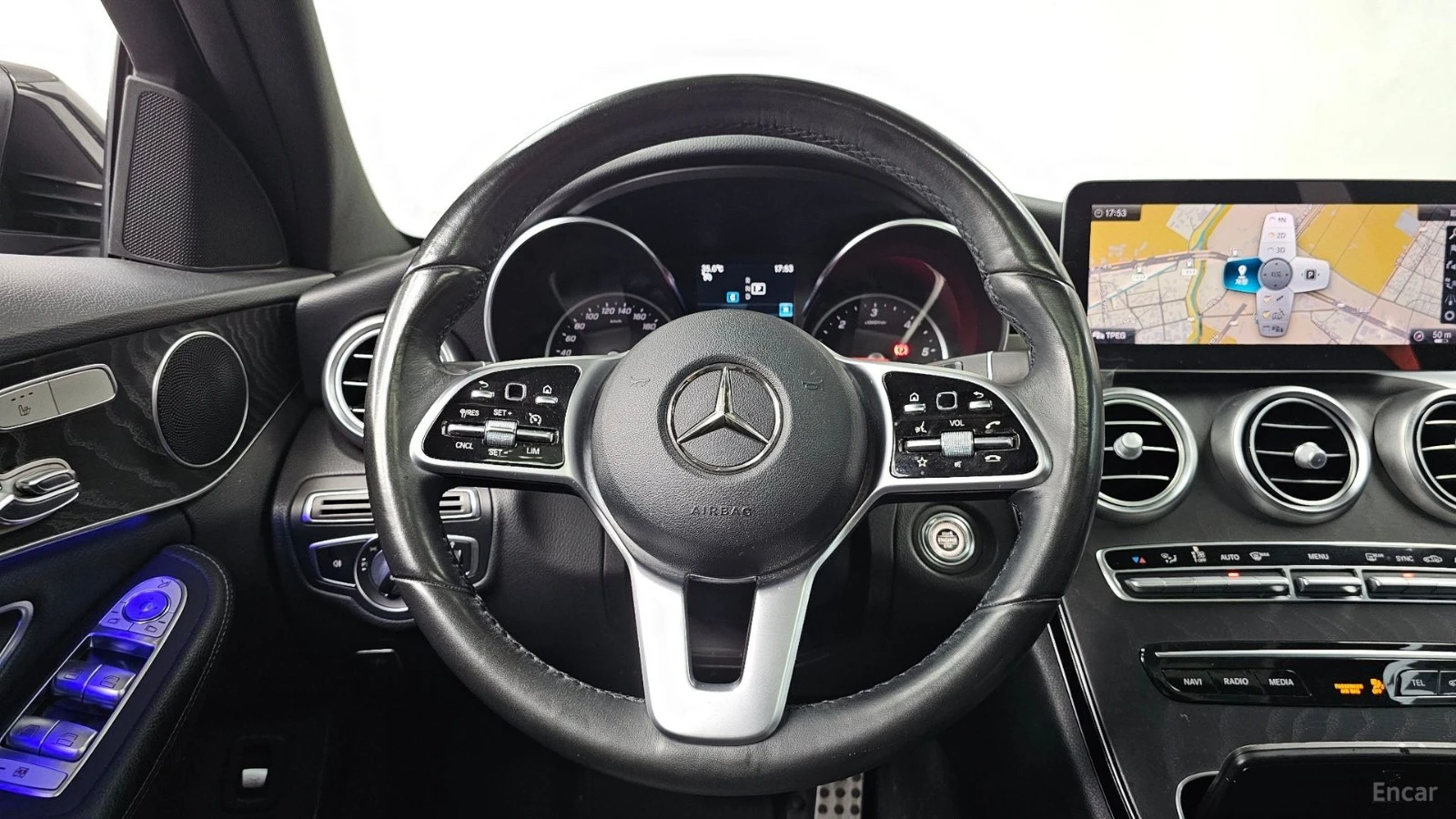 Mercedes-Benz C 220 4MATIC AMG* КОЖА* НАВИ* ПАНО* АВТОКРЕДИТ, снимка 12 - Автомобили и джипове - 55618832