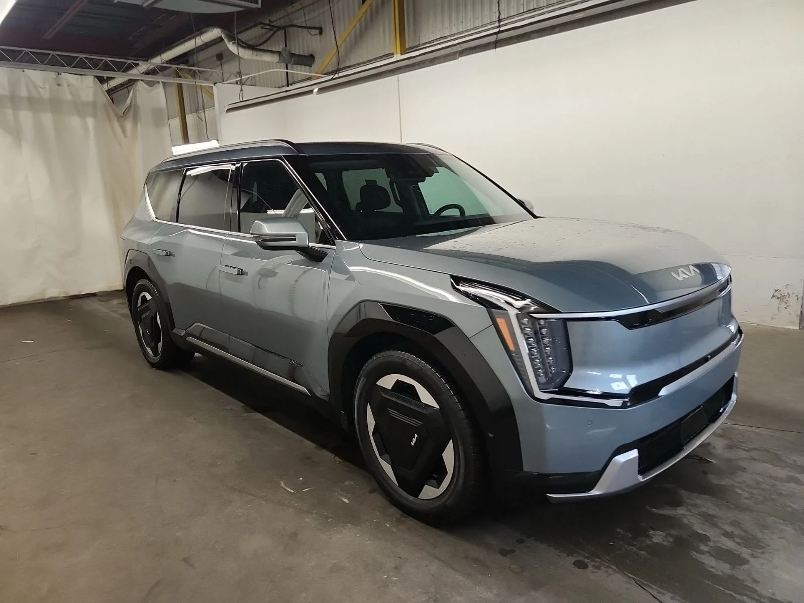 Kia EV9  LAND W/PREMIUM PACKAGE* 360* Distronic* Шибидах* , снимка 2 - Автомобили и джипове - 55823422