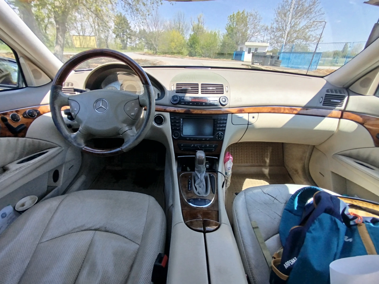 Mercedes-Benz E 500, снимка 10 - Автомобили и джипове - 56341047