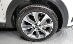 Kia Stonic 1.4 Trendy * НАЙ-ДОБРА ЦЕНА В БЪЛГАРИЯ* , снимка 5