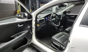 Kia Stonic 1.4 Trendy * НАЙ-ДОБРА ЦЕНА В БЪЛГАРИЯ* , снимка 10