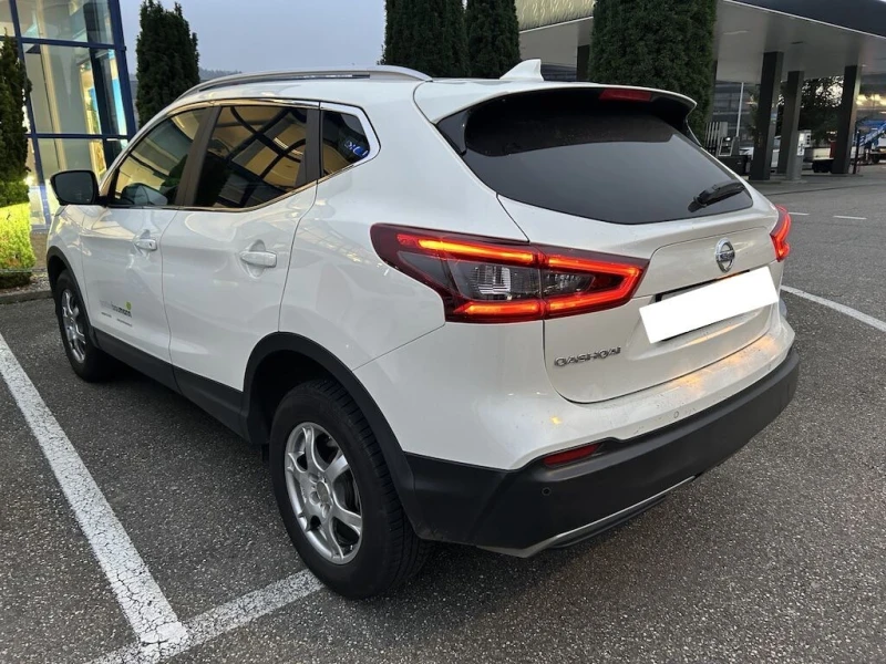 Nissan Qashqai 1.7 TEKNA 4X4 AUTOMATIK, снимка 4 - Автомобили и джипове - 48006552