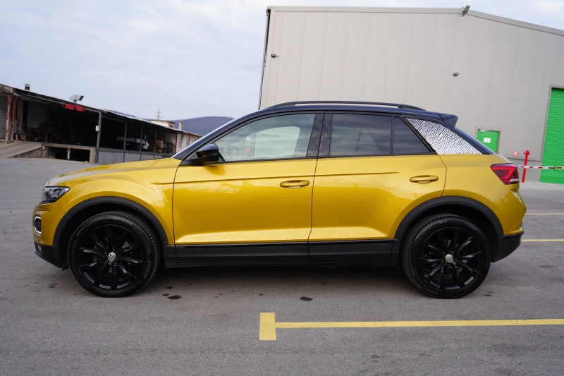 VW T-Roc 1.5TSI DSG VIRTUAL COCKPIT, CARPLAY, KEYLESSGO, снимка 2 - Автомобили и джипове - 48983972