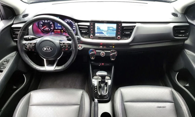 Kia Stonic 1.4 Trendy * НАЙ-ДОБРА ЦЕНА В БЪЛГАРИЯ* , снимка 7 - Автомобили и джипове - 52112624