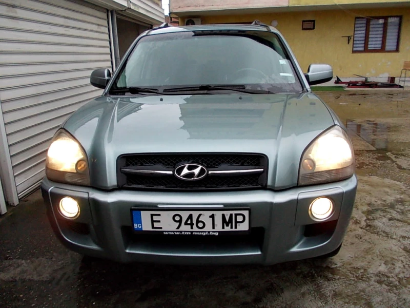 Hyundai Tucson, снимка 15 - Автомобили и джипове - 53063720