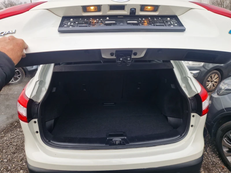 Nissan Qashqai 1.5DCI 110HP.TEKNA ITALIA, снимка 7 - Автомобили и джипове - 53399037